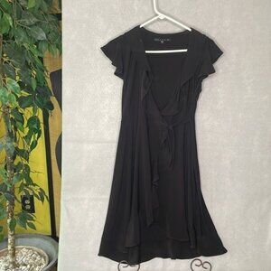 Tiana B Women's Small Cap Sleeve Wrap Dress Flattering Roomy Fit Spandex Poly